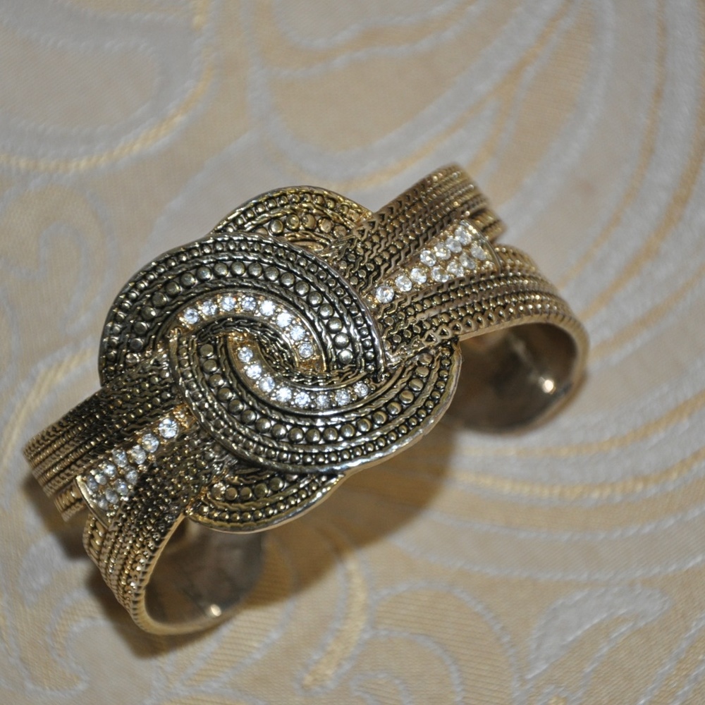 Bracelet - Picture 2 of 3